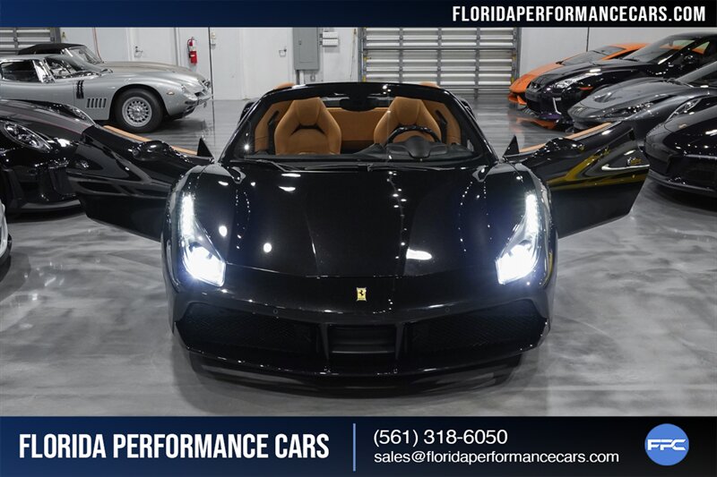 2017 Ferrari 488 Spider   - Photo 35 - Riviera Beach, FL 33407