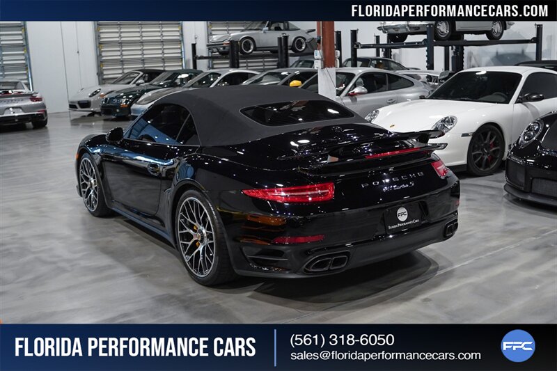 2015 Porsche 911 Turbo S   - Photo 14 - Riviera Beach, FL 33407