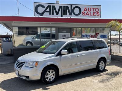 2010 Chrysler Town & Country Touring  