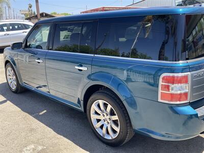 2011 Ford Flex Limited   - Photo 5 - Bakersfield, CA 93305