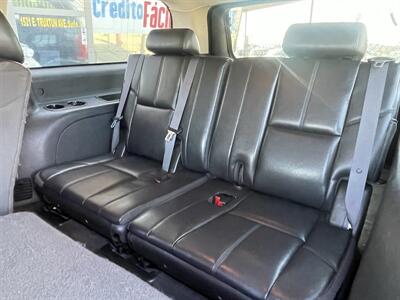 2013 Chevrolet Suburban LT - Photo 10 - Bakersfield, CA 93305