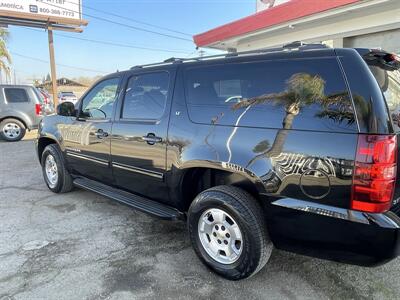 2013 Chevrolet Suburban LT - Photo 5 - Bakersfield, CA 93305