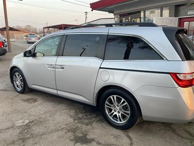 2013 Honda Odyssey EX   - Photo 6 - Bakersfield, CA 93305