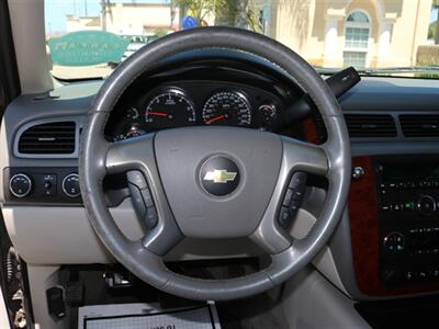 2014 Chevrolet Tahoe LT 4x4   - Photo 32 - Santa Maria, CA 93458