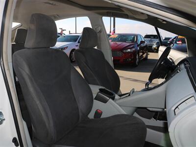 2014 Toyota Prius Three   - Photo 24 - Santa Maria, CA 93458