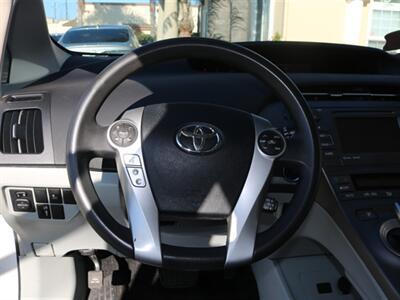 2014 Toyota Prius Three   - Photo 31 - Santa Maria, CA 93458