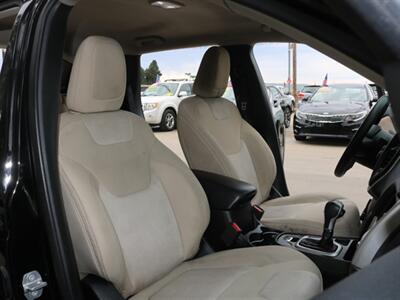 2018 Jeep Cherokee Latitude   - Photo 24 - Santa Maria, CA 93458