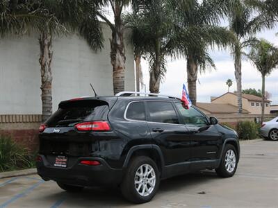 2018 Jeep Cherokee Latitude   - Photo 8 - Santa Maria, CA 93458