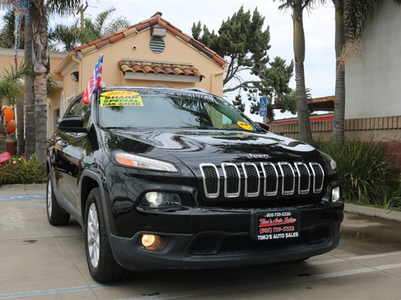 2018 Jeep Cherokee Latitude   - Photo 1 - Santa Maria, CA 93458
