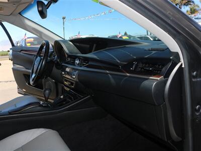2015 Lexus ES 350   - Photo 26 - Santa Maria, CA 93458