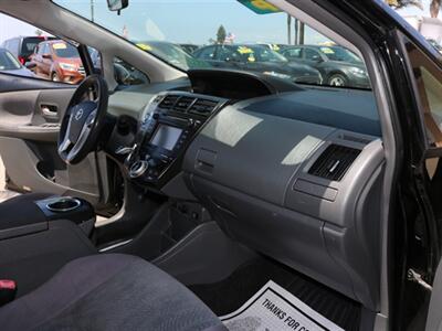 2012 Toyota Prius v Three   - Photo 18 - Santa Maria, CA 93458