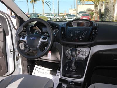 2015 Ford Escape SE   - Photo 27 - Santa Maria, CA 93458