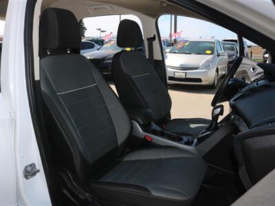 2015 Ford Escape SE   - Photo 22 - Santa Maria, CA 93458