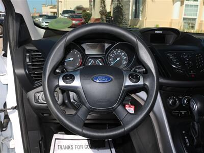 2015 Ford Escape SE   - Photo 29 - Santa Maria, CA 93458