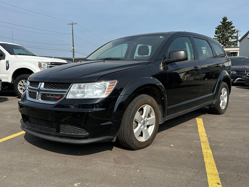 The 2017 Dodge Journey Canada Value Package photos