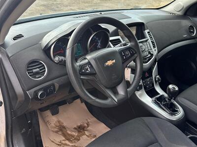 2015 Chevrolet Cruze 1LT Manual   - Photo 13 - Edmonton, AB T5L 2J7