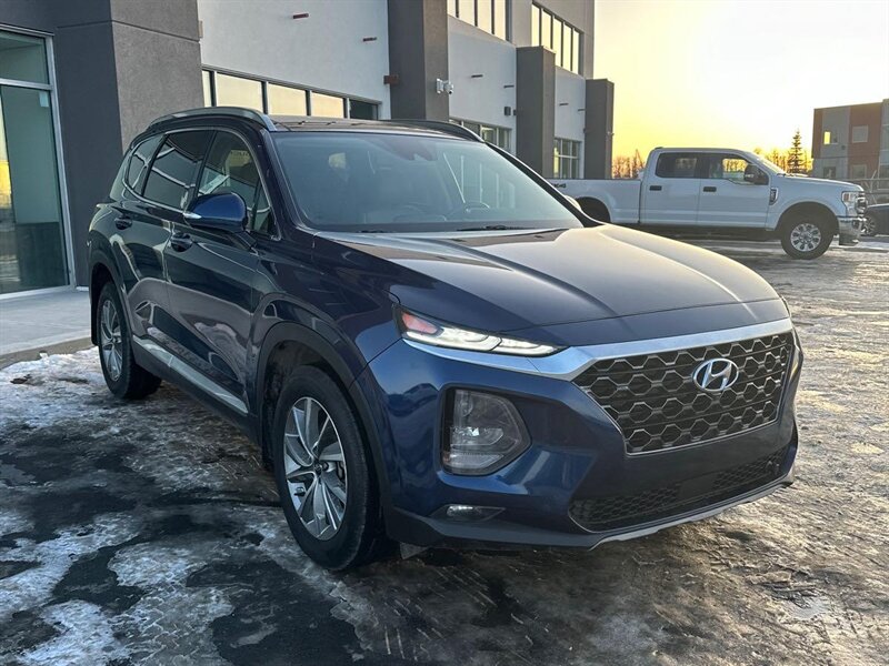 2019 Hyundai Santa Fe Luxury 2.0T photo