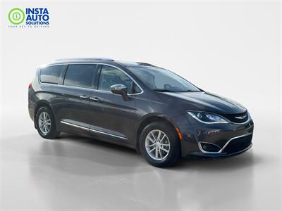 2017 Chrysler Pacifica Limited   - Photo 7 - St Albert, AB T8N 3Z7