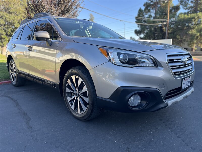 2017-Subaru-Outback-4S4BSENC9H3394381