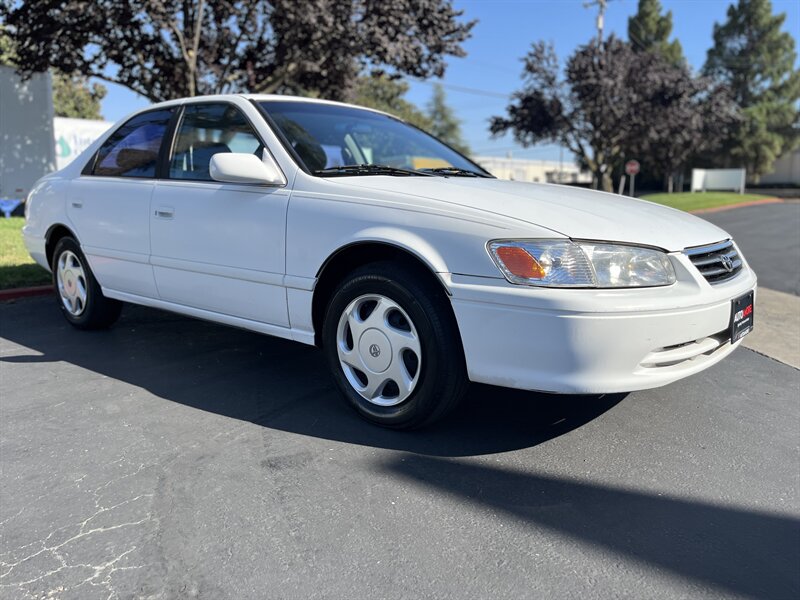 2000 Toyota Camry