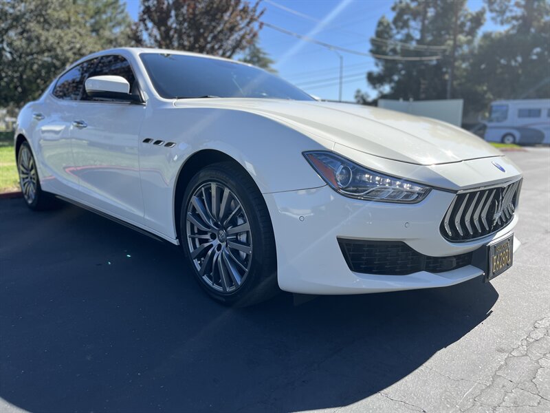 2018-Maserati-Ghibli-ZAM57XSA6J1284788