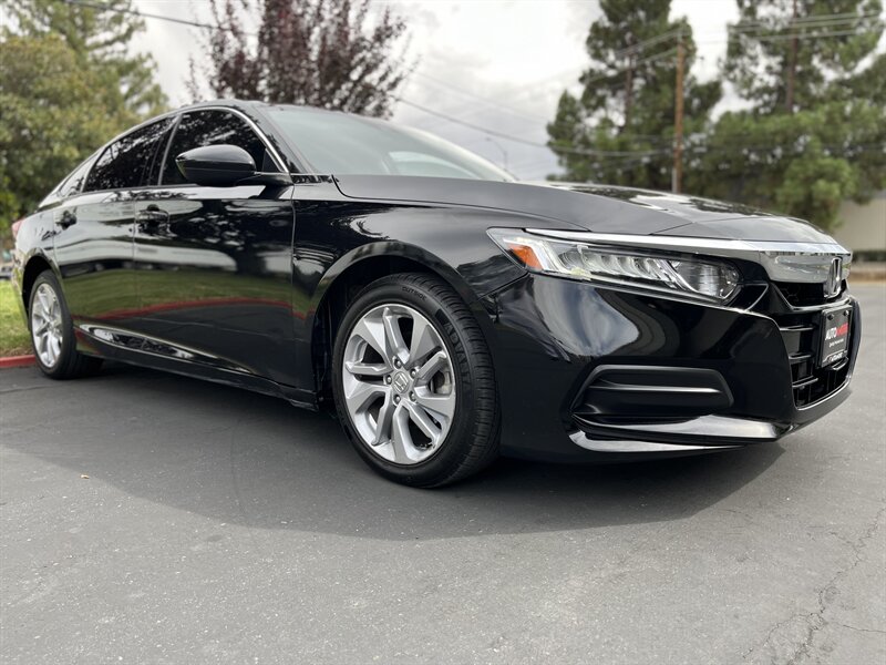 2020-Honda-Accord-1HGCV1F15LA051742