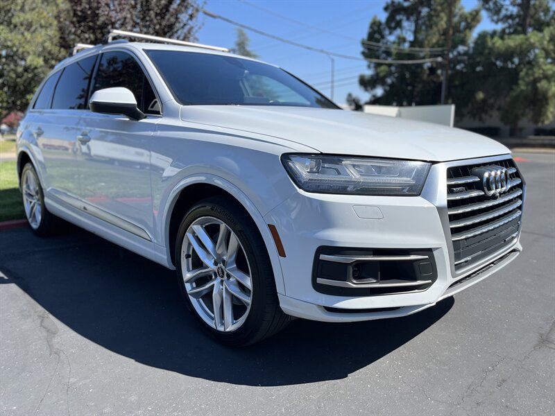 2018-Audi-Q7-WA1VAAF70JD029189