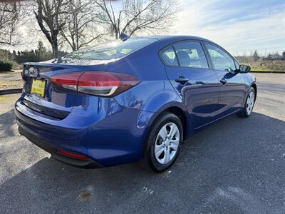 2018 Kia Forte LX   - Photo 7 - Salem, OR 97317