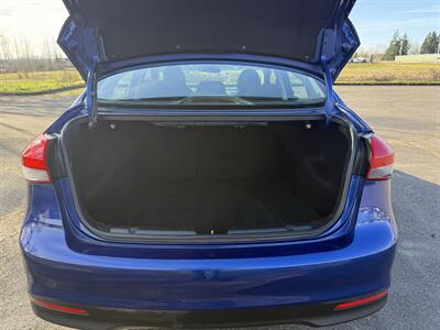 2018 Kia Forte LX   - Photo 16 - Salem, OR 97317