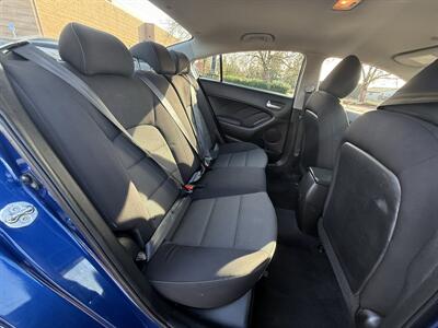 2018 Kia Forte LX   - Photo 14 - Salem, OR 97317