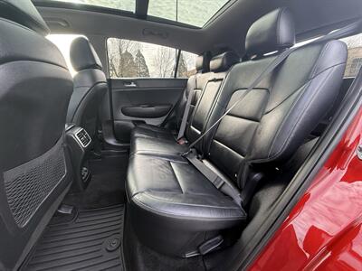 2017 Kia Sportage EX - Photo 12 - Salem, OR 97317