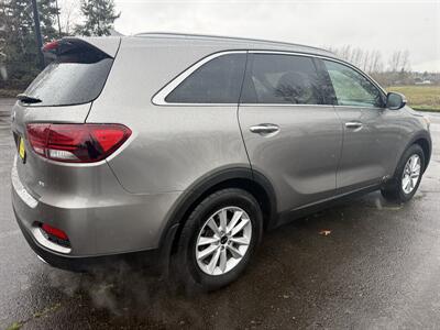 2019 Kia Sorento LX V6 - Photo 7 - Salem, OR 97317