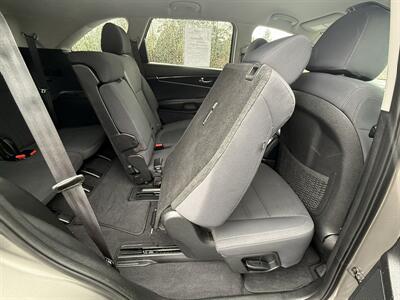 2019 Kia Sorento LX V6 - Photo 16 - Salem, OR 97317