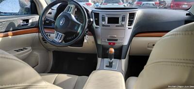 2013 Subaru Outback 2.5i Limited   - Photo 5 - Medford, OR 97501