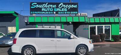 2016 Dodge Grand Caravan SXT Plus   - Photo 1 - Medford, OR 97501