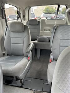 2010 Chrysler Town & Country Touring   - Photo 8 - Medford, OR 97501