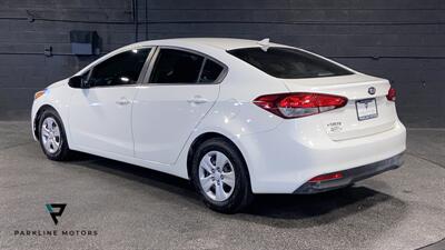 2017 Kia Forte LX   - Photo 5 - South Salt Lake City, UT 84115