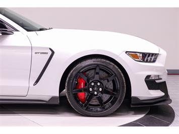 2017 Ford Mustang Shelby GT350 R   - Photo 12 - Nashville, TN 37217