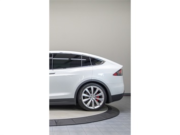 2016 Tesla Model X P90D Signature Edition   - Photo 9 - Nashville, TN 37217
