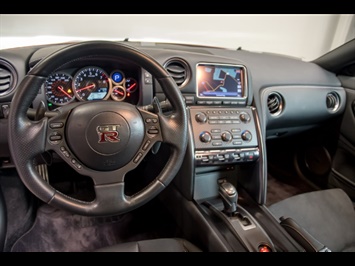 2015 Nissan GT-R Premium   - Photo 10 - Nashville, TN 37217
