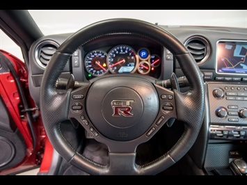 2015 Nissan GT-R Premium   - Photo 9 - Nashville, TN 37217