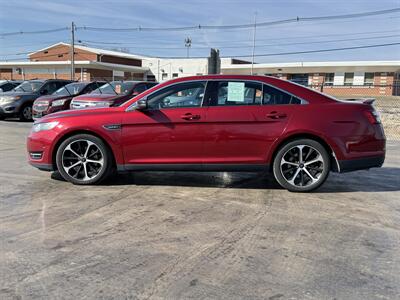 2015 Ford Taurus SHO   - Photo 2 - Cahokia, IL 62206