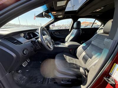 2015 Ford Taurus SHO   - Photo 8 - Cahokia, IL 62206