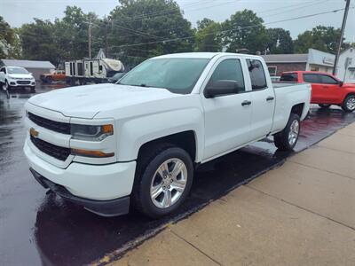 2017 Chevrolet Silverado 1500 Custom   - Photo 2 - Freeburg, IL 62243