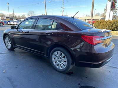 2013 Chrysler 200 LX   - Photo 5 - Fairview Heights, IL 62208