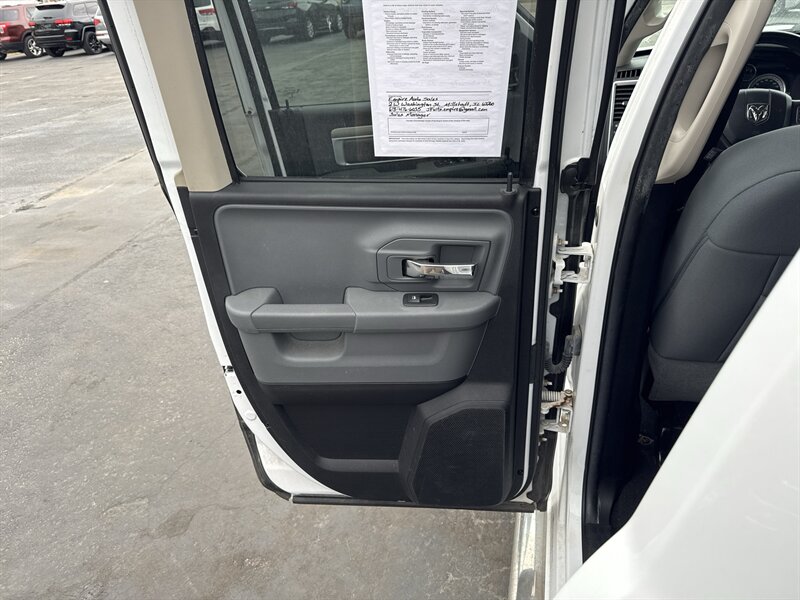 2014 RAM 1500 Big Horn - Photo 14 - Millstadt, IL 62260