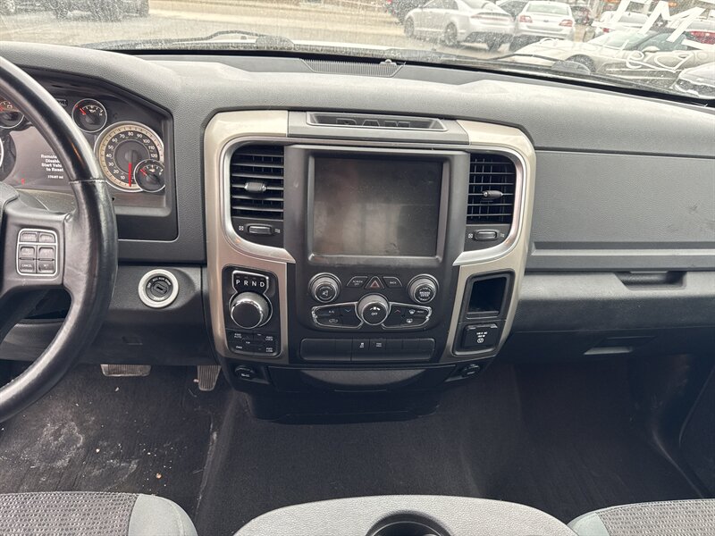 2014 RAM 1500 Big Horn - Photo 11 - Millstadt, IL 62260