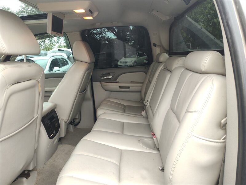 2007 Chevrolet Avalanche LS 1500 - Photo 8 - Freeburg, IL 62243