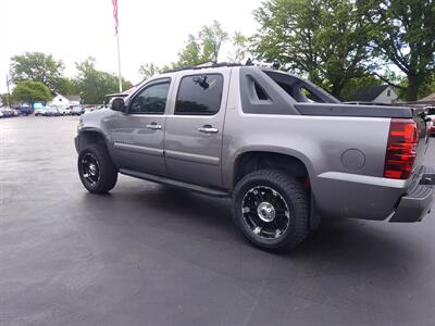 2007 Chevrolet Avalanche LS 1500 - Photo 3 - Freeburg, IL 62243