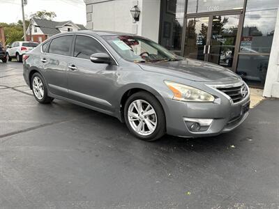 2014 Nissan Altima 2.5   - Photo 2 - Fairview Heights, IL 62208